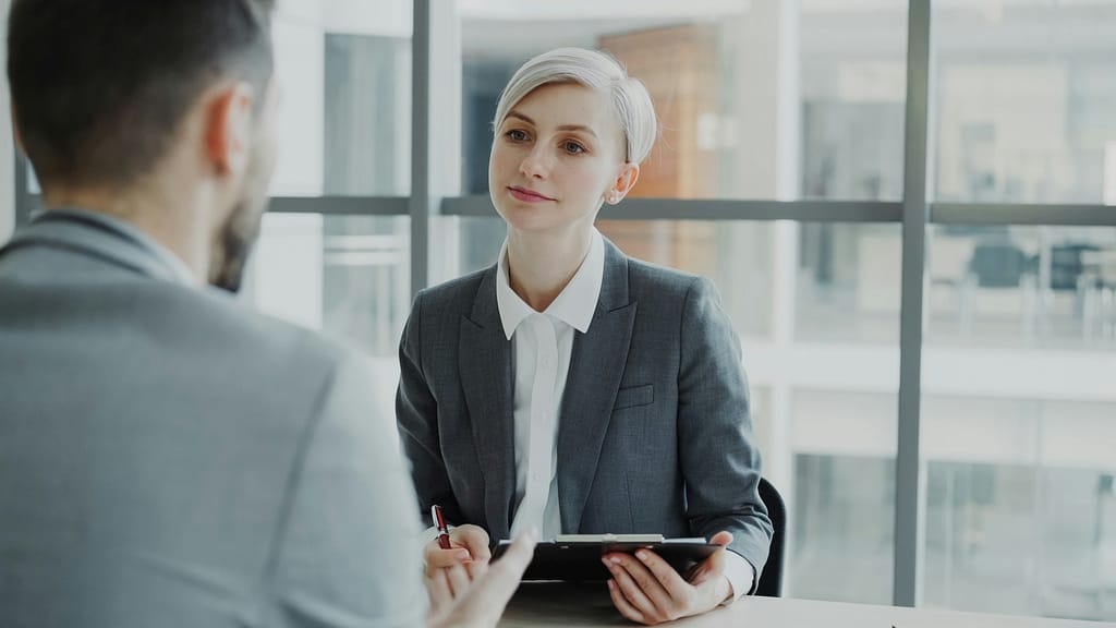 attract c level candidates usa